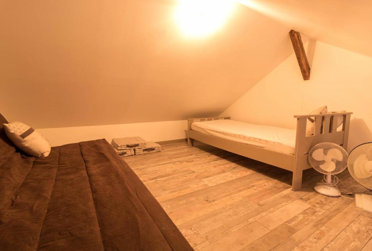 Maison Entre Campagne Et Foret Aspret-Sarrat Exteriér fotografie
